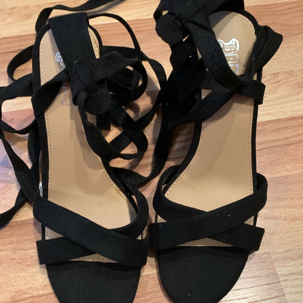 Lace-up block heels